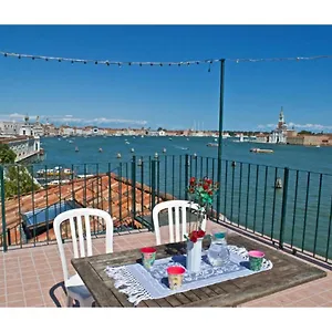 mimis-loft.hotelinveneto.com/